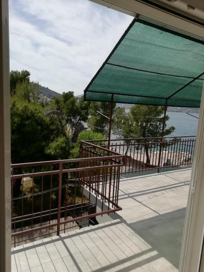 Apartmani Ante Трогир Экстерьер фото